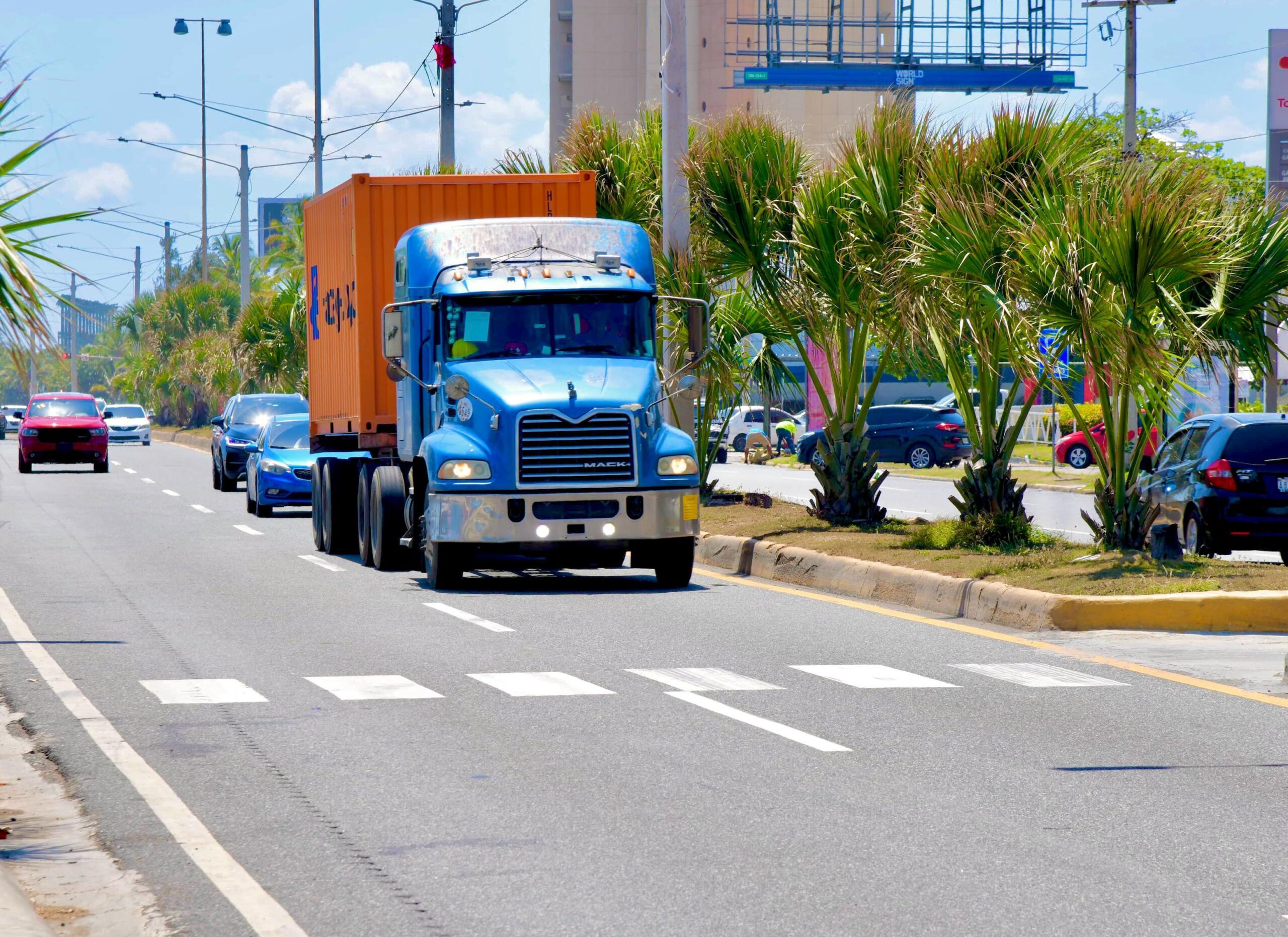 Aumento precios combustibles RD 2026 golpea al sector transporte en República Dominicana